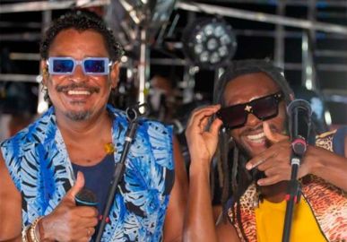 Grupo <I>É o Tchan</i> lança música <I>Encaixadinha</i> e desafia os fãs em aplicativo de vídeos curtos: <I>Entramos na era dos conectados!</i>