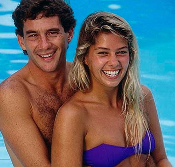 ...em entrevista ao programa OtaLab, a apresentadora voltou a falar a relação que teve de 1993 até a morte do piloto. De acordo com a modelo, Senna começou a fazer viagens internacionais à lazer quando a conheceu, já que ele não tinha nem o costuma de tirar férias. Essa foi a primeira viagem do Ayrton de férias. Ele nunca tinha tirado férias. Ele vivia para o trabalho dele, e nas férias dele, ele saía do circuito da Europa e ficava em Angra. Quando eu cheguei na vida dele, eu perguntei: Por que você só vem para Angra? E ele: Ah, porque eu tenho casa aqui. Aí eu falei: Mas você vai ter a sua casa aqui a vida inteira... Bora conhecer lugares? Tanto que ele morreu sem conhecer a Disney, que era o sonho da vida dele. E foi o primeiro lugar que eu fui depois da morte dele. O primeiro dinheiro que eu ganhei, eu peguei a minha mãe e fomos para a Disney. A apresentadora lamentou não ter tido tempo para realizar o sonho do amado. A seguir, relembre os antigos amores de Galisteu.