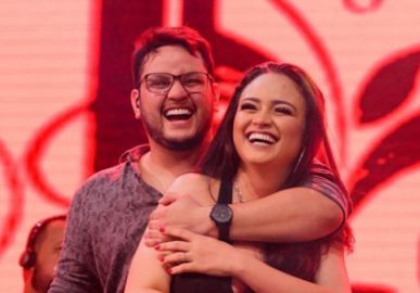 Luiza compartilha homenagem durante o aniversário de Maurílio