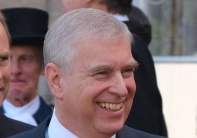 Príncipe Andrew faz acordo extrajudicial com suposta de vítima de abuso sexual; entenda!
