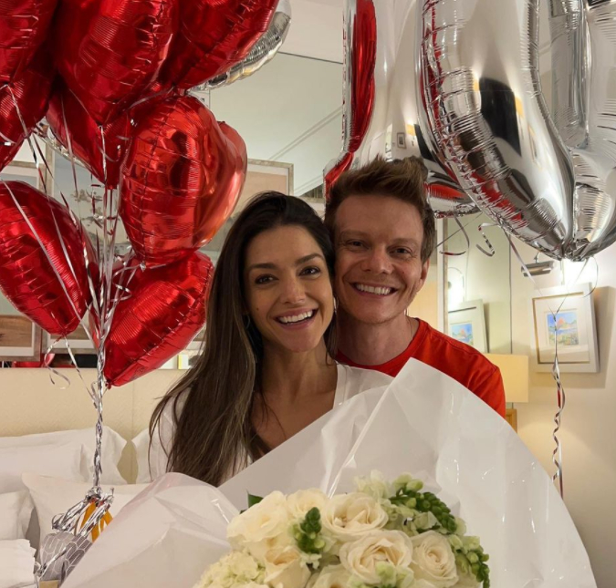 Thais Fersoza e Michel Teló comemoram dez anos de que se viram pela primeira vez