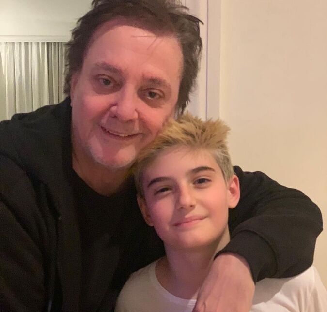 Fábio Jr. parabeniza filho caçula, Záion, e fãs se impressionam com semelhança: <i>A cara do pai</i>