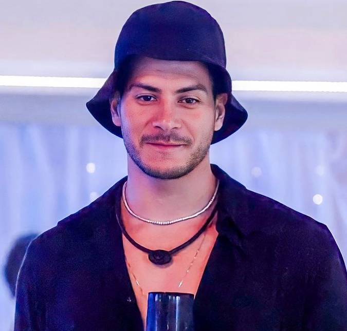 Arthur Aguiar ensina o que é chuva de prata no <I>BBB22</i>, entenda!
