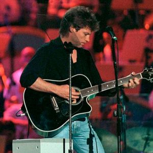 14 fotos que provam que Jon Bon Jovi foi o roqueiro mais estiloso