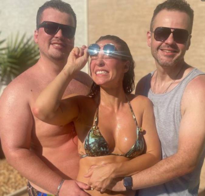 Paolla Oliveira posta foto rara com irmãos: <i>Sempre presentes!</i>