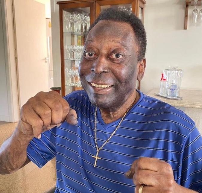 Após quadro de infecção urinária, Pelé recebe alta hospitalar