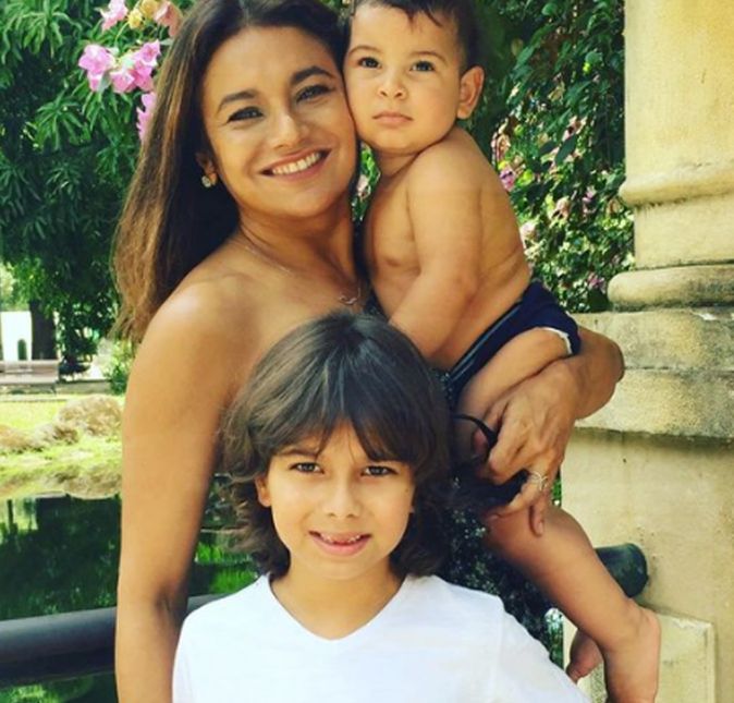 Em 2016, Dira Paes tinha 46 anos de idade e fez a fertilização in vitro para engravidar do segundo filho, Martim. Antes do tratamento, a atriz revelou que havia perdido dois bebês.