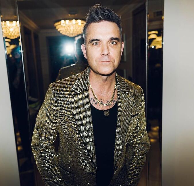 Robbie Williams diz que não tem onde morar após vender mansões; entenda!