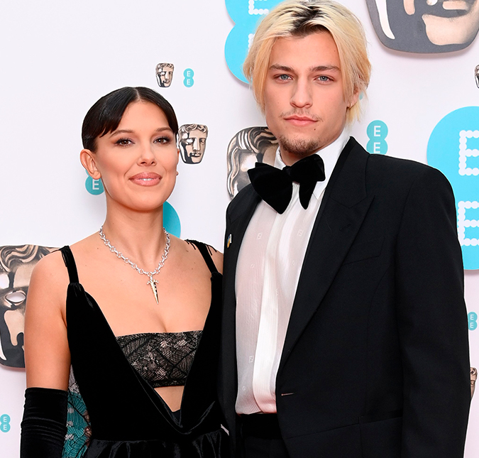 Millie Bobby Brown, estrela de <I>Stranger Things</i>, faz primeira aparição pública com filho de Bon Jovi