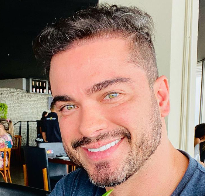 Sidney Sampaio revela que já caiu no golpe do <i>Boa Noite, Cinderela</i>: <i>É horrível</i>