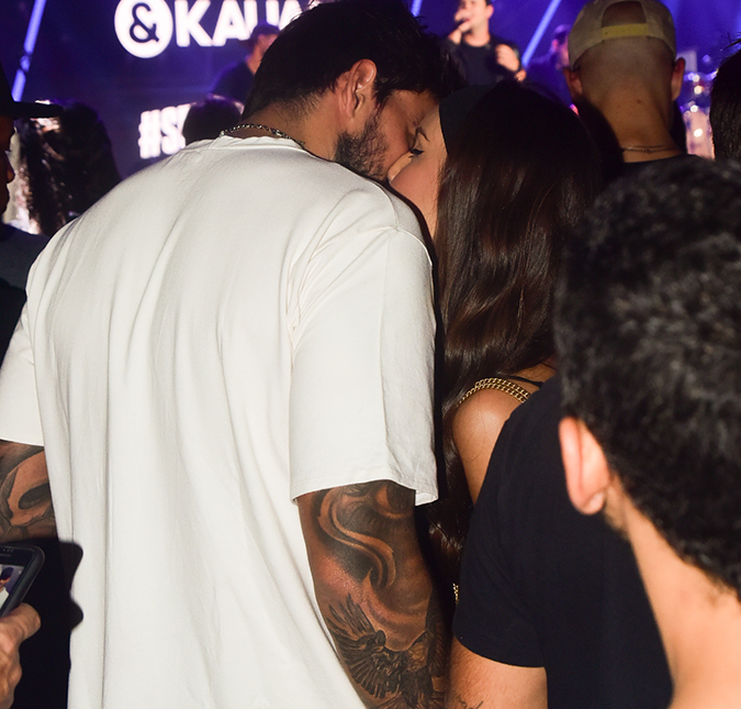 Confirmaram! Thais Braz e Gui Napolitano trocam beijos em festa
