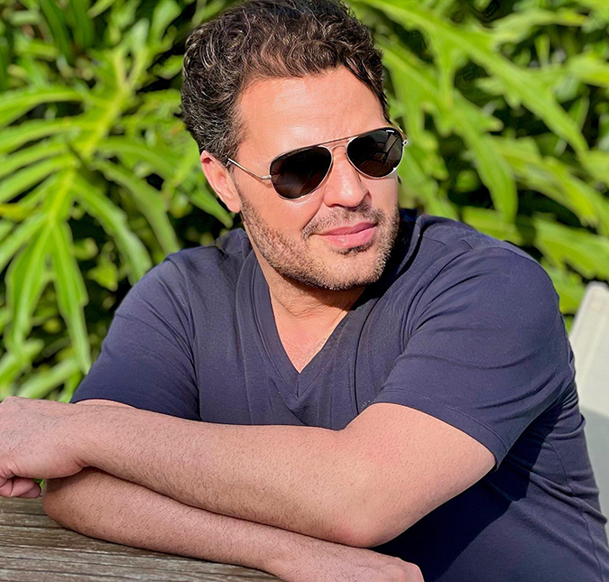 Eduardo Costa aparece com novo visual e fãs elogiam, veja!