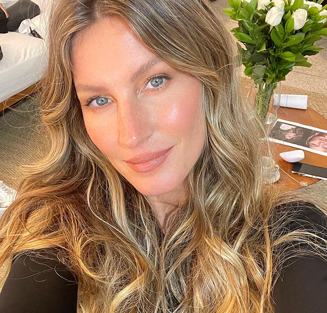 Gisele Bündchen posa durante pôr do sol e reflete: <i>Vamos focar nossa energia em nossos sonhos e na vida que queremos viver</i>