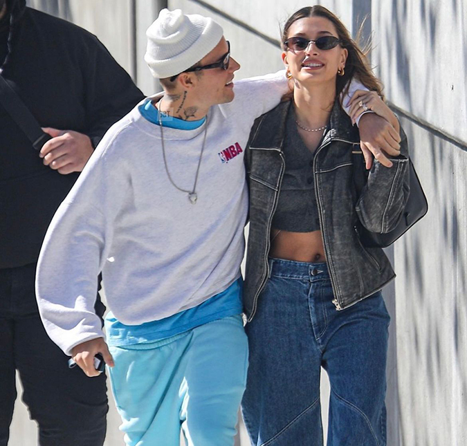 Justin e Hailey Bieber são vistos publicamente pela primeira vez após modelo ser internada com coágulo de sangue no cérebro