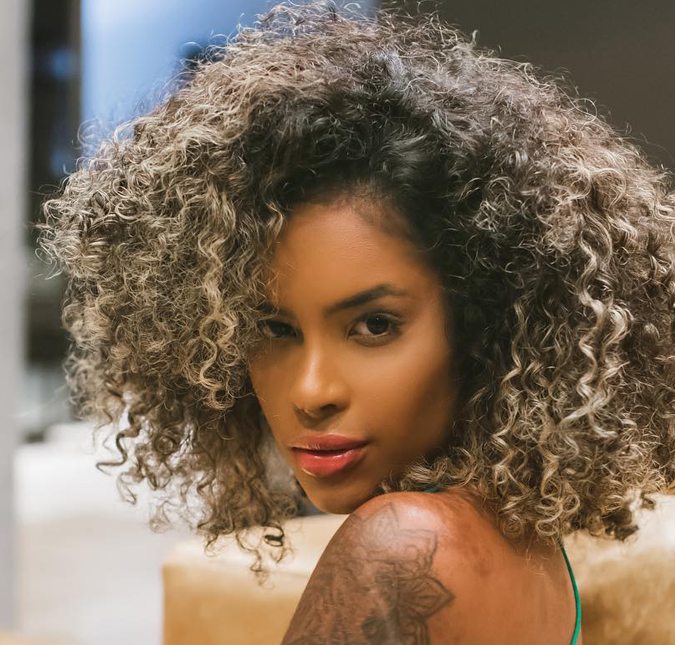 Ex-<i>A Fazenda</i>, Sthefane Matos é internada após descobrir sangramento no cérebro