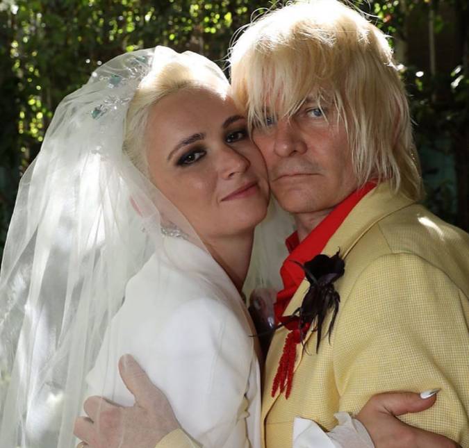 Filho de Ringo Starr, Zak Starkey se casa com Sharna Liguz após 18 anos juntos