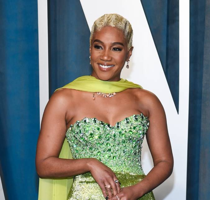 Tiffany Haddish, apresentadora do <I>Oscar 2022</i>, apoia tapa de Will Smith em Chris Rock: <I>Coisa mais linda que já vi</i>