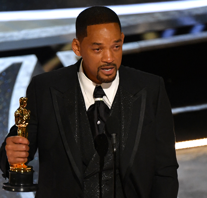 Academia se pronuncia sobre tapa de Will Smith e ator se desculpa após ganhar primeiro <i>Oscar</i> da carreira