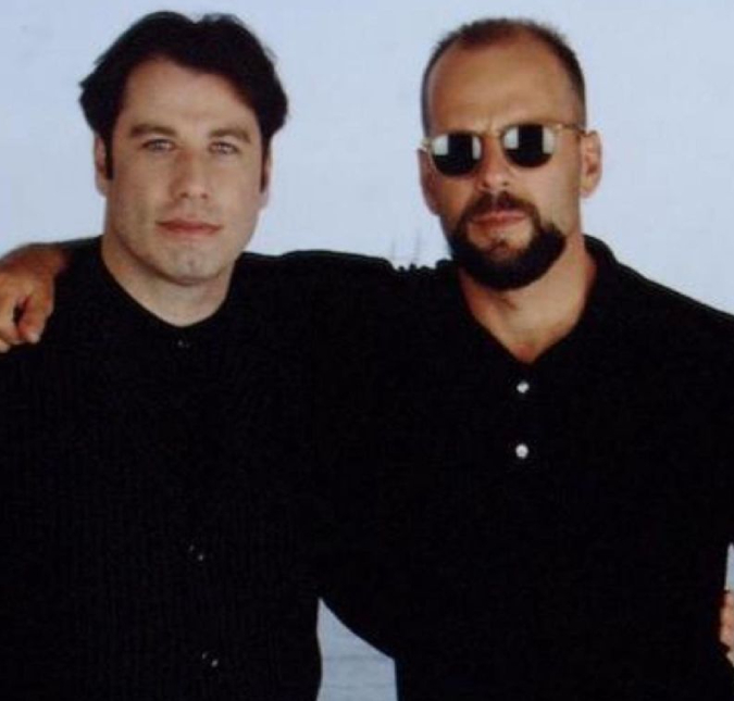 John Travolta compartilha foto com Bruce Willis após anúncio de doença: <I>Alma generosa que ele é</i>