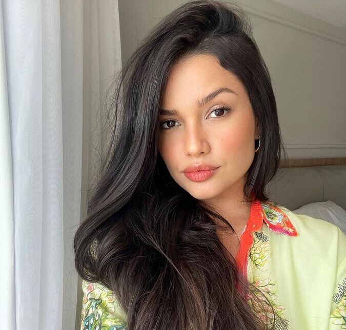 Juliette Freire faz desabafo após receber comentários preconceitusos sobre seu sotaque A cantora ainda se recordou de uma situação desagradável quando foi chamada para dublar um filme