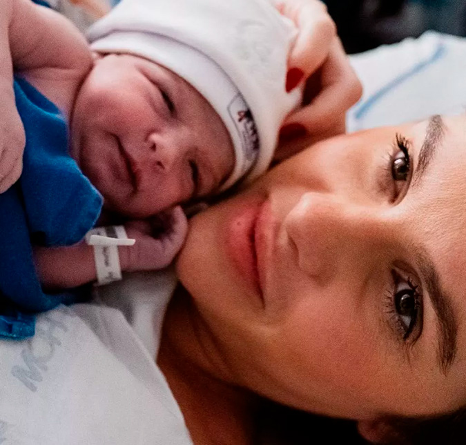 Nasce primeira filha de Bárbara Evans e Gustavo Theodoro: <I>A bolsa estourou e nossa princesa veio</i>