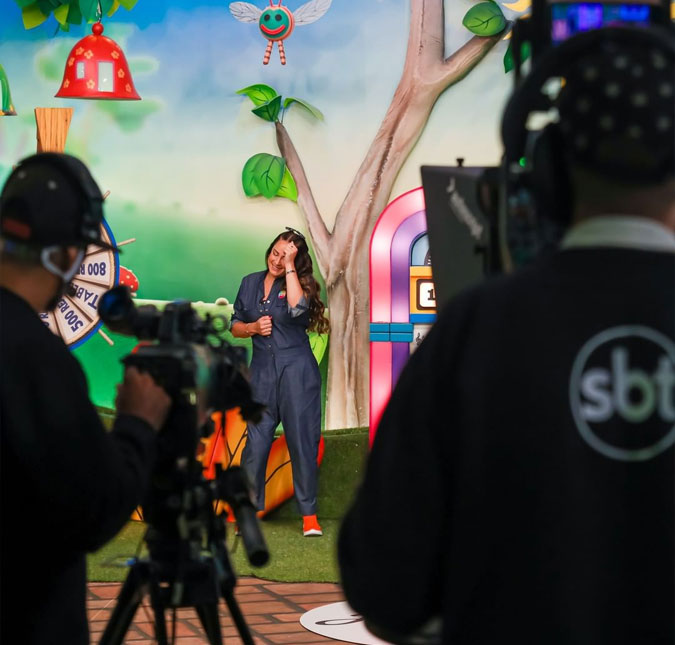 Pela primeira vez, SBT inicia a semana sem programação infantil - Estrelando