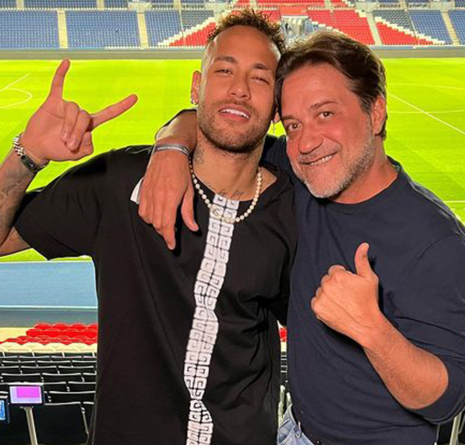 Neymar posta foto com Arturito, personagem de <i>La Casa de Papel</i>, e <i>web</i> se diverte: <i>Esse é pilantra</i>