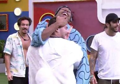 Arthur Aguiar volta para casa do <i>BBB22</i>, veja como foi!