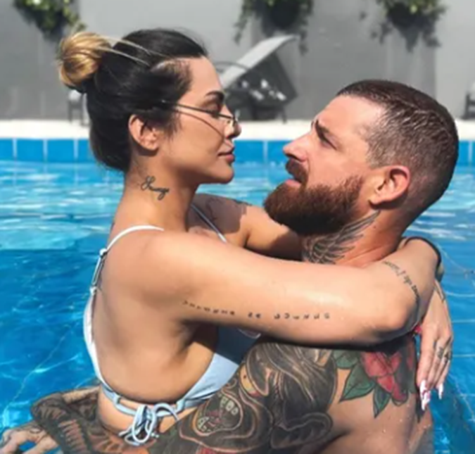 Cleo e Leandro D'Lucca contam como a relação dos dois começou: <i>Ele me colocou contra a parede</i>