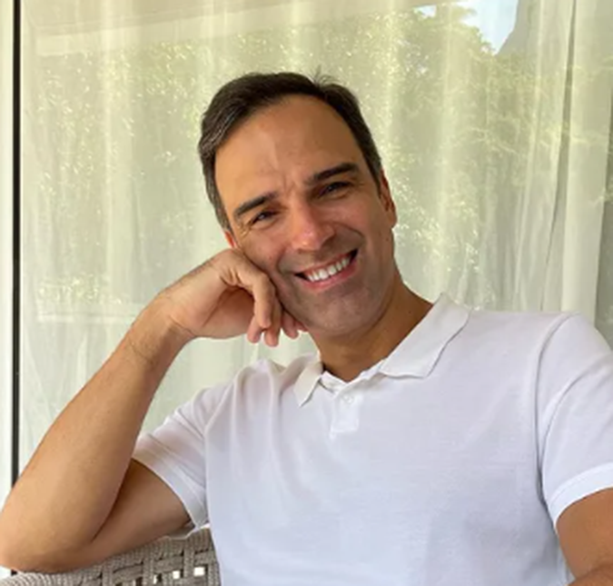 Tadeu Schmidt fala sobre início de sua carreia: <i>Precisava muito ser eu mesmo</i>