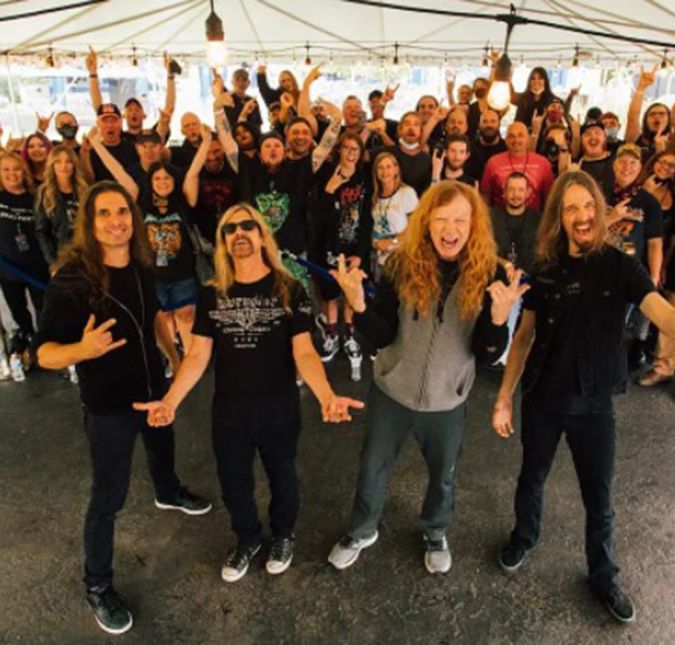 A organização do evento confirmou o cancelamento do show da banda nesta terça feira, dia 12