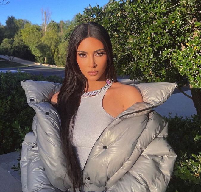 Kim Kardashian afirmou que processaria quem divulgasse suposta sex tape inédita, entenda! O vídeo seria com o ex namorado, Ray J, com quem ela se relacionou no início dos anos 2000