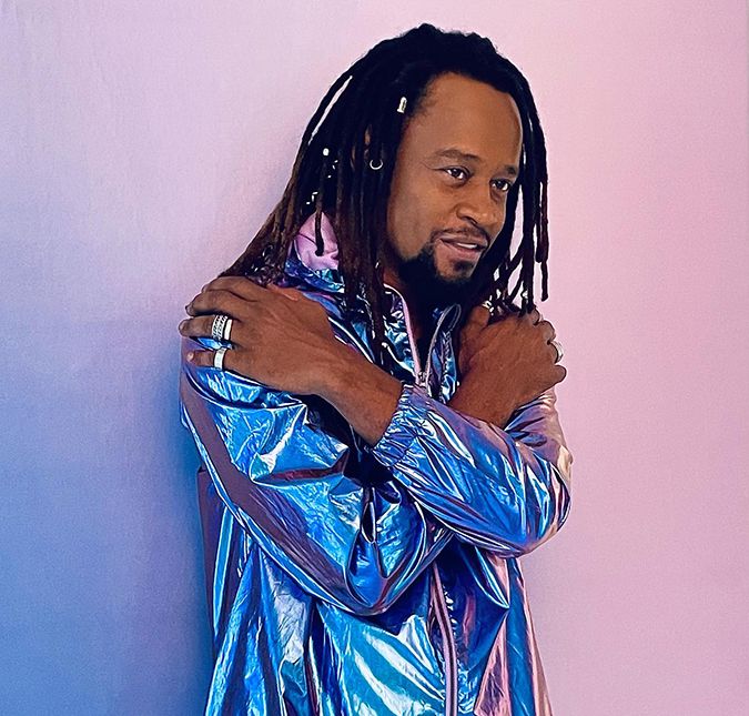 Toni Garrido relata brigas com ex-baterista do Cidade Negra Lazão Um dos desentendimentos teria sido o motivo para o grupo querer se separar