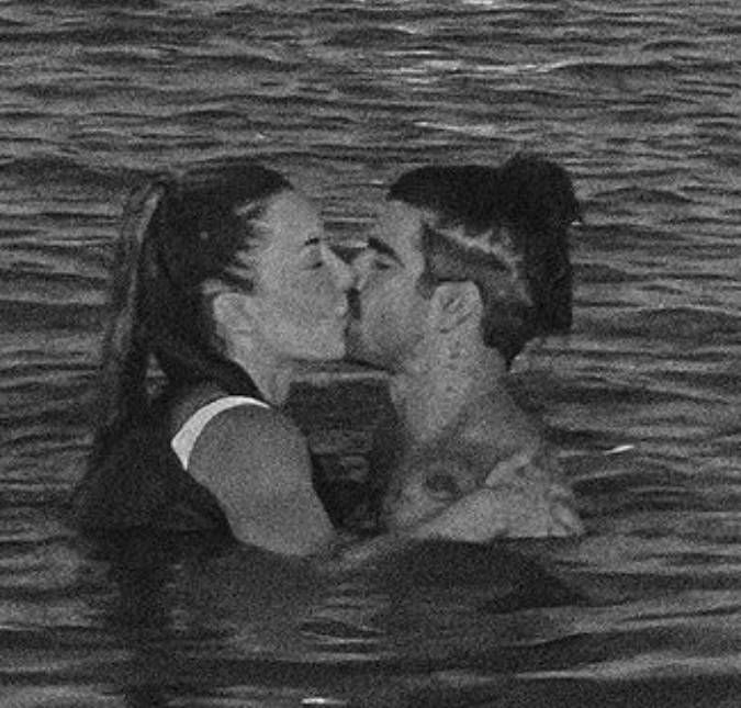 Caio Castro choca a web ao publicar foto com namorada; veja! O ator está em Mato Grosso do Sul com a amada e alguns amigos