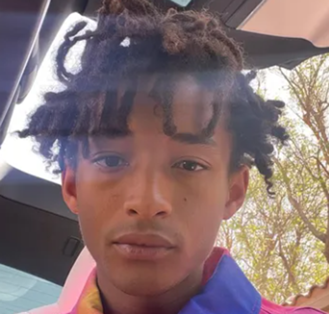 Jaden Smith vira piada na web após dizer que prefere conversar com adultos do que jovens como ele O filho de Will Smith contou sobre sua preferência durante entrevista com Big Boy no Youtube