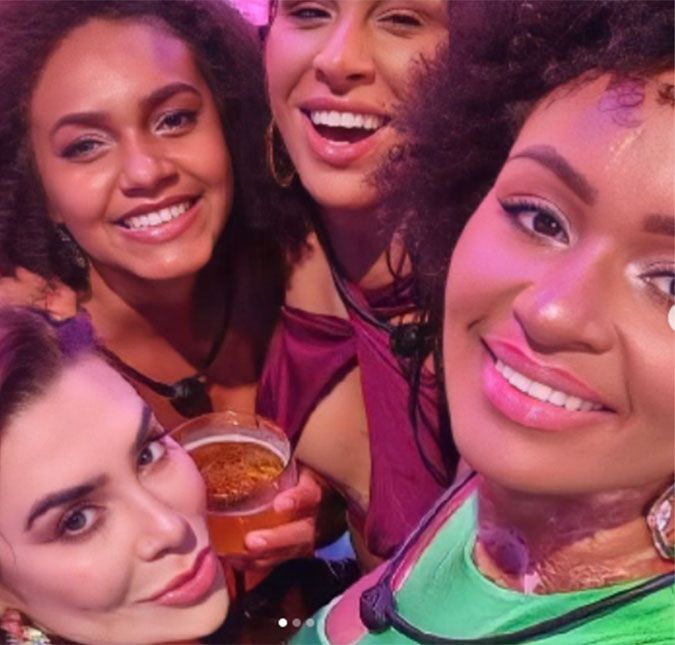 Natália Deodato se declara para as comadres do BBB22: Encontrar vocês foi um privilégio absurdo A modelo fez uma homenagem à Jessi, Naiara Azevedo e Linn da Quebrada