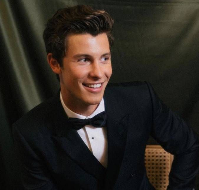 Shawn Mendes deixa fãs preocupados após fazer desabafo nas redes: O que eu deveria estar fazendo com a minha vida O cantor de 23 anos usou o Twitter para falar o que está sentindo