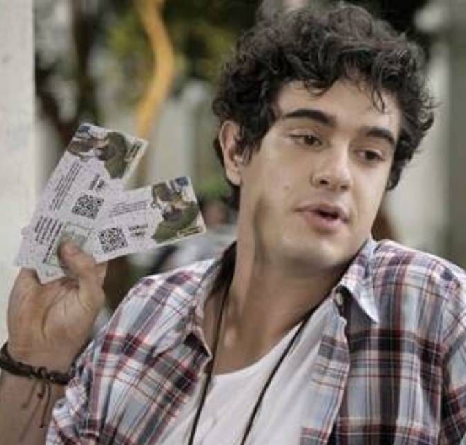 André chama Raquel para sair pela última vez e ela dá sua resposta. Confira o resumo dos episódios de Poliana Moça! A produção promete mostrar os dramas e dilemas da vida dos adolescentes