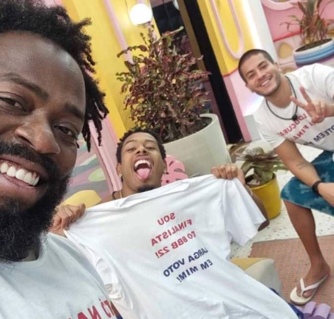 Os finalistas Arthur Aguiar, Douglas Silva e Paulo André conquistaram o apoio de várias celebridades ao longo da edição