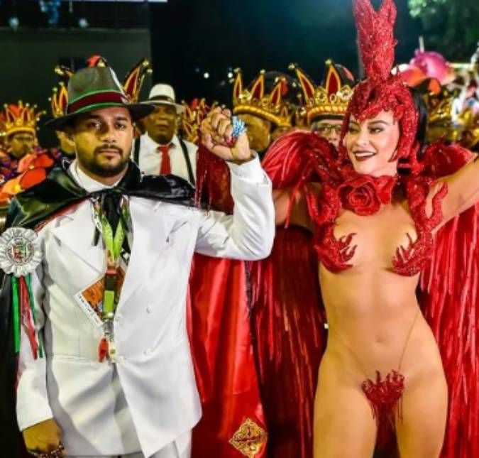 A escola de samba levou o título pela primeira vez e várias celebridades comemoraram a vitória