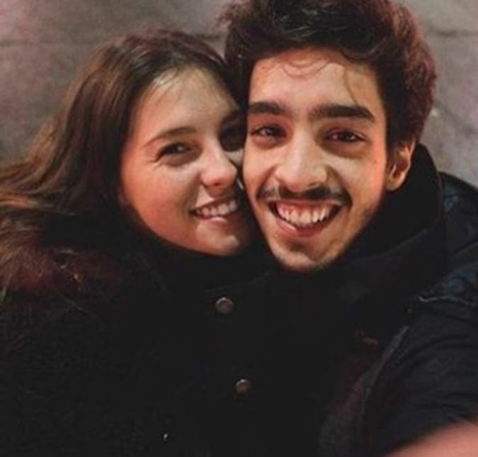 Acabou! Após quatro anos juntos, Lara Rodi e Matheus Costa terminaram o namoro. De acordo com o jornal Extra, a irmã mais nova de Cauã Reymond e o ex-ator mirim se conheceram na faculdade de Cinema, no Rio de Janeiro, mas acabaram optando pelo rompimentos por conta da distância, já que Matheus se mudou para São Paulo e passou uma temporada na Colômbia, gravando o filme Férias Trocadas.