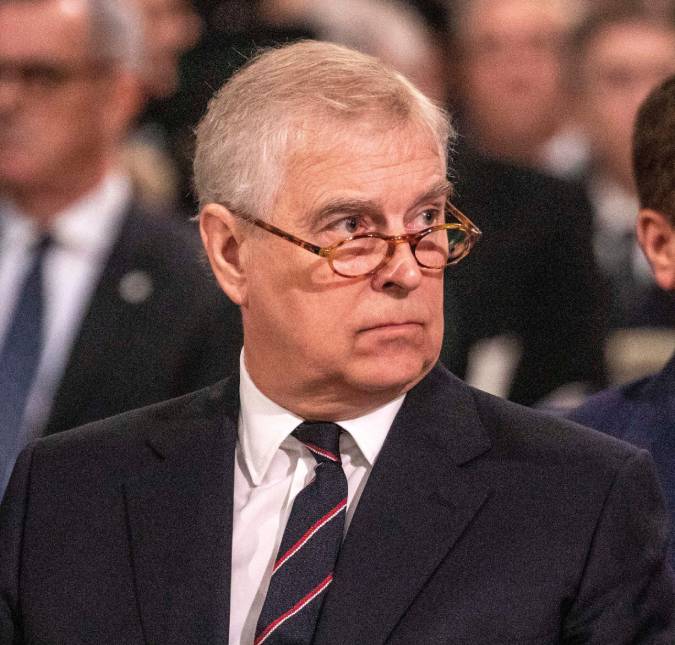 Príncipe Andrew perde título honorário de <I>Liberdade da Cidade de York</i>, diz jornal