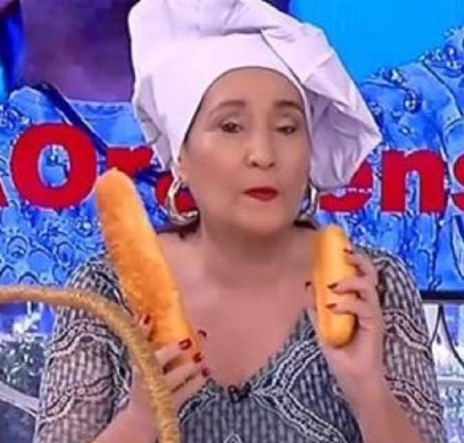 É da padaria! Sonia Abrão aparece vestida de padeira e comemora a vitória de Arthur Aguiar do <I>BBB22</i>; veja!