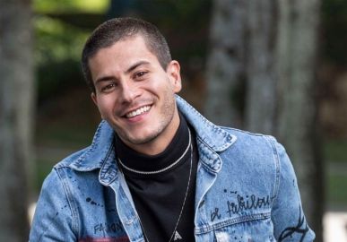 Arthur Aguiar analisa trajetória no <i>BBB22: - Fui ficando chato, de cara fechada</i>