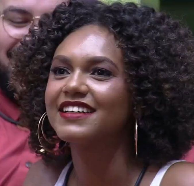 A professora acredita que o ator não merecia chegar onde chegou