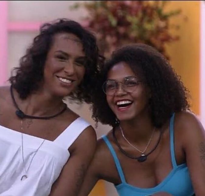 As brincadeiras bobas e gostosas de Jessi e Lina deram o que falar no programa. Você também vai sentir falta de ver as Comadres se metendo em confusão?