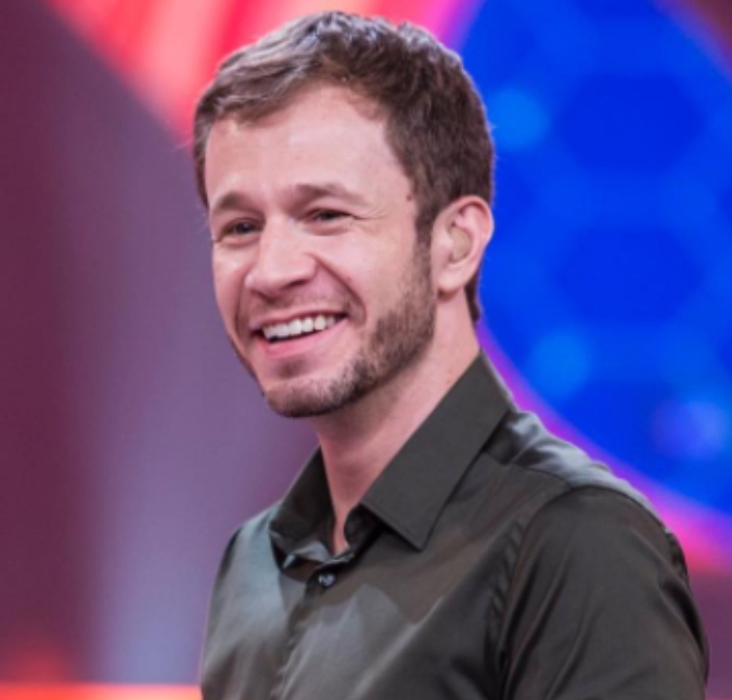 Tiago Leifert anuncia que vai voltar para <i>Globo: Topei na mesma hora</i>
