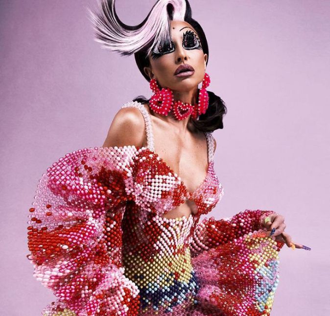 A apresentadora já é um ícone da festa