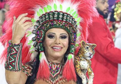 Viviane Araújo desfila pela Salgueiro no Desfile das Campeãs no Rio de Janeiro; confira!