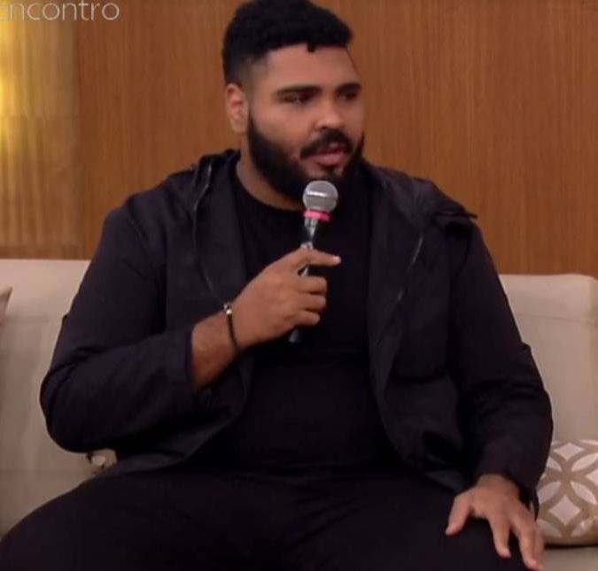 Durante o programa matinal, Fátima Bernardes ainda ativou o modo sincerão e falou que não tem carteira assinada na TV Globo